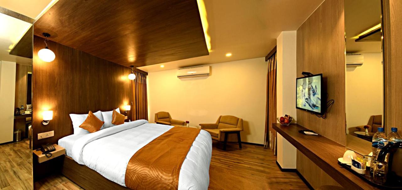 The Milestone Hotel Katmandu Eksteriør billede